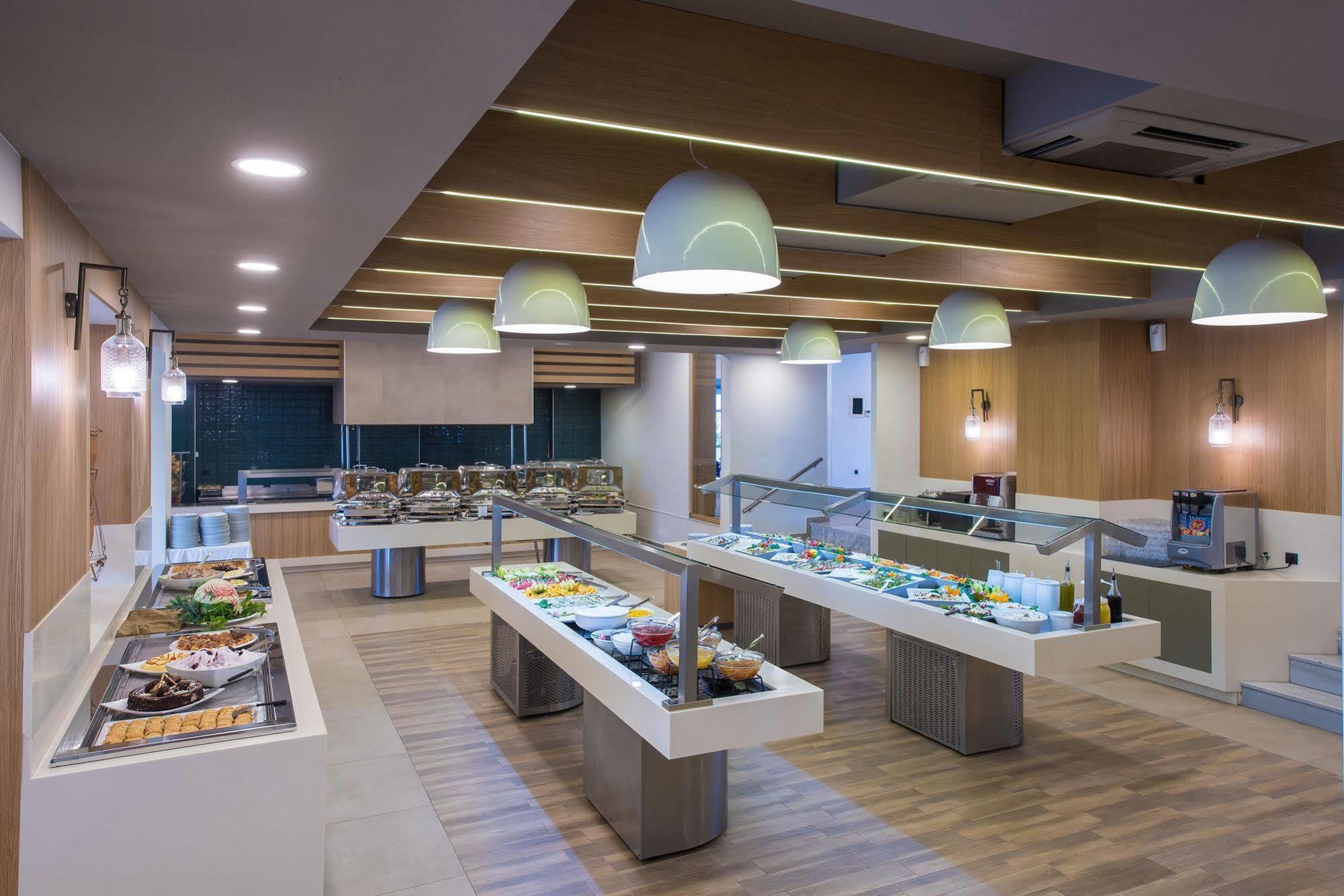 Stella Village Seaside (adults Only) אתר נופש הרסוניסוס