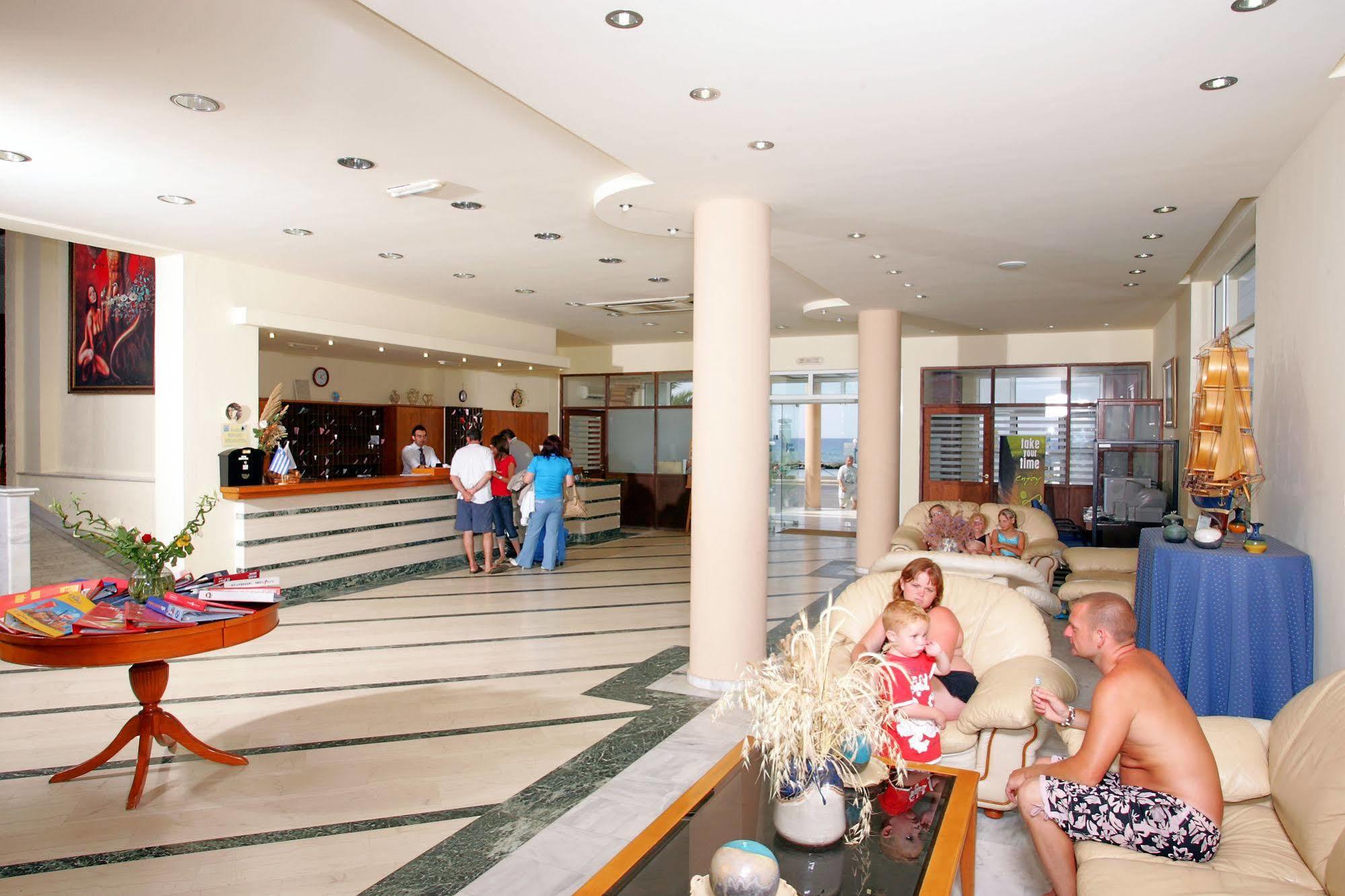 אתר נופש Stella Village Seaside (adults Only) הרסוניסוס